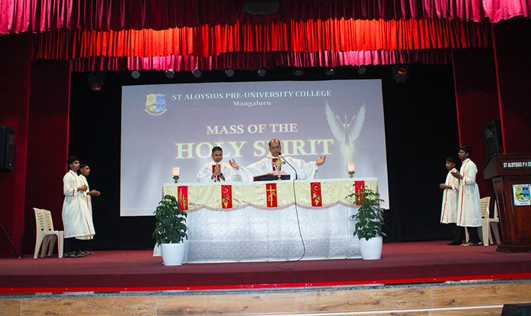 Holy Mass for the IPUC and II PUC Catholic Students